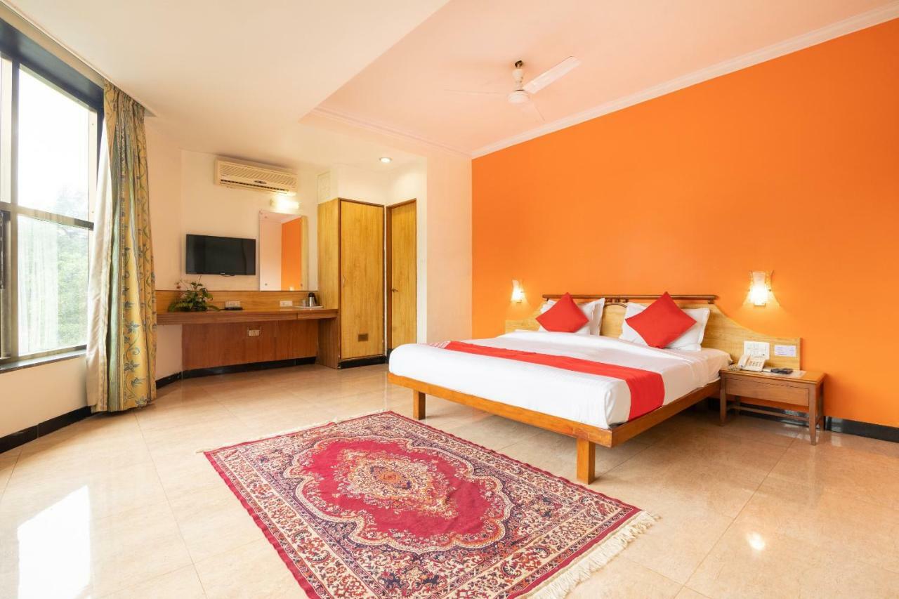 Oyo 44695 Hotel Mango Sawantwadi Ngoại thất bức ảnh