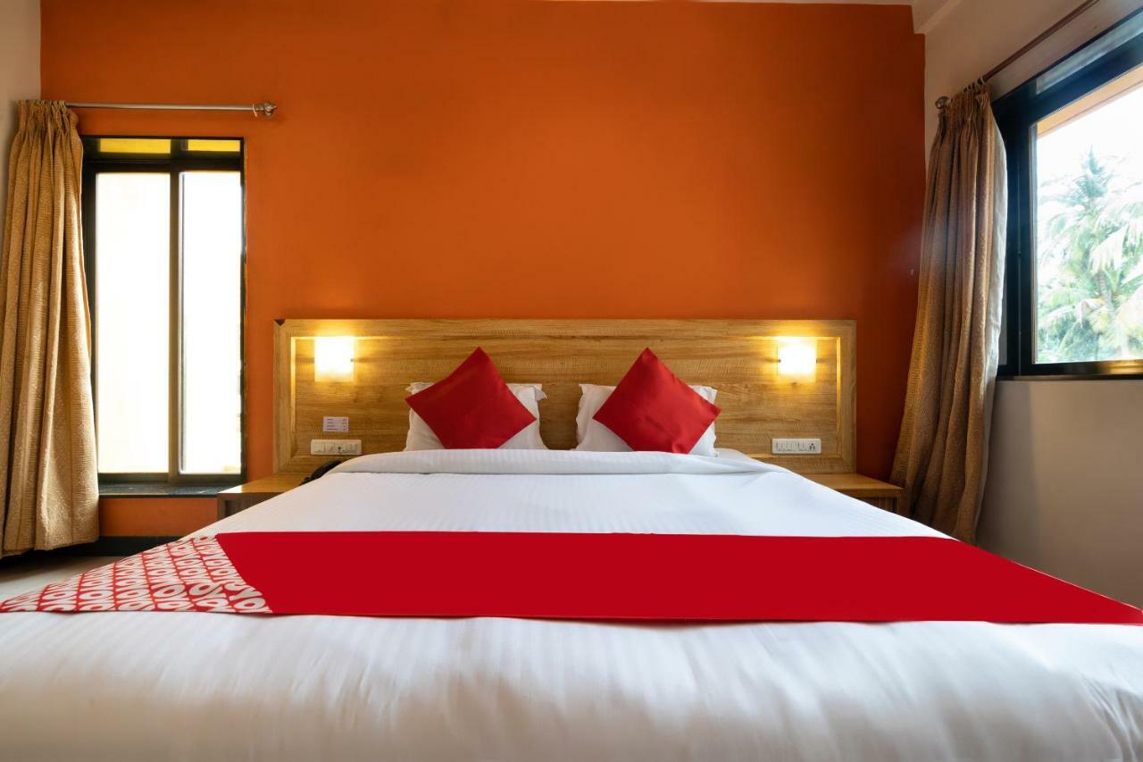 Oyo 44695 Hotel Mango Sawantwadi Ngoại thất bức ảnh
