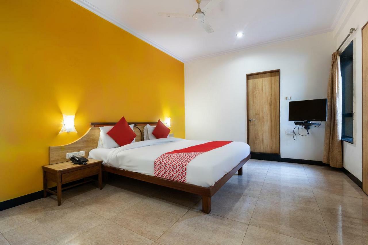 Oyo 44695 Hotel Mango Sawantwadi Ngoại thất bức ảnh
