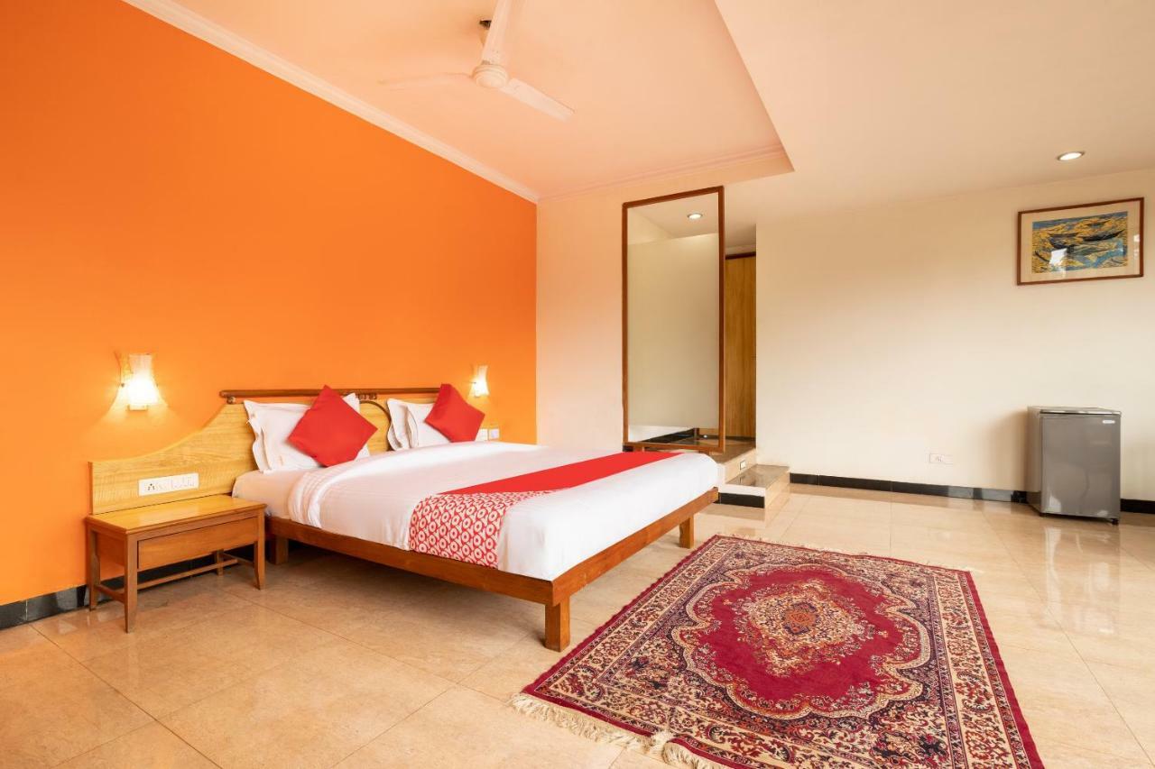Oyo 44695 Hotel Mango Sawantwadi Ngoại thất bức ảnh