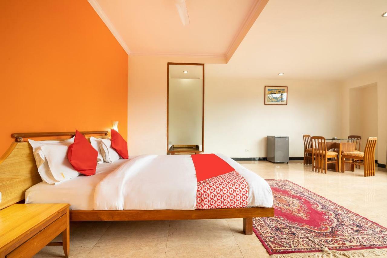 Oyo 44695 Hotel Mango Sawantwadi Ngoại thất bức ảnh